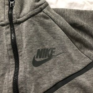 Nike children’s zip up